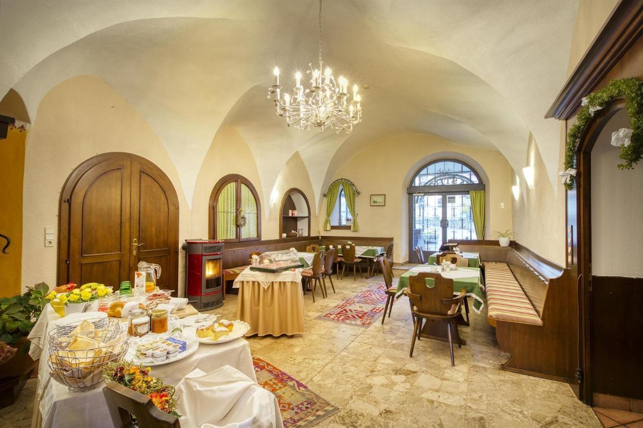 Garni Weisser Wolf - Couette-café Friesach (Carinthia)
